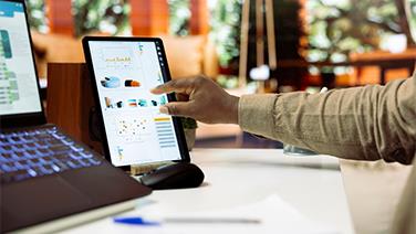 Streamlining DPRs and Site Reporting with Mobile ERP Solutions